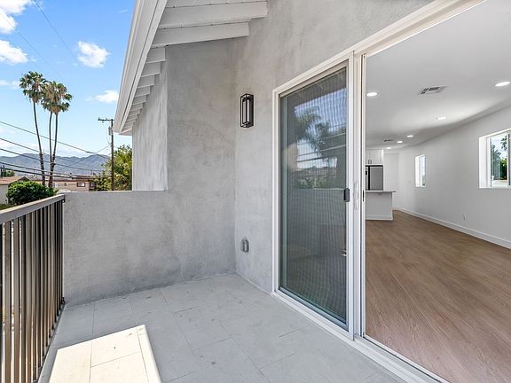 4th image of 1022 S Bruce Ln #201