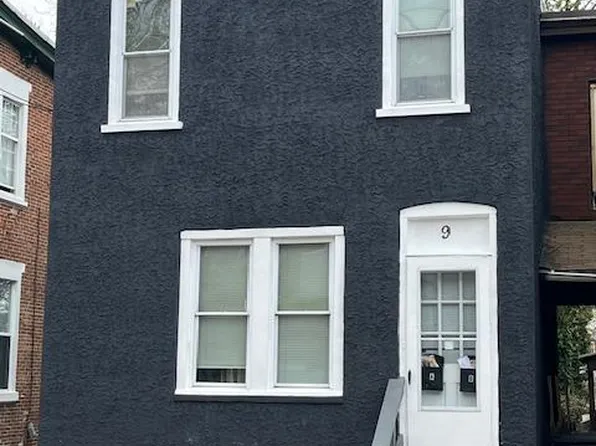 9 8th St, Upland, PA 19015