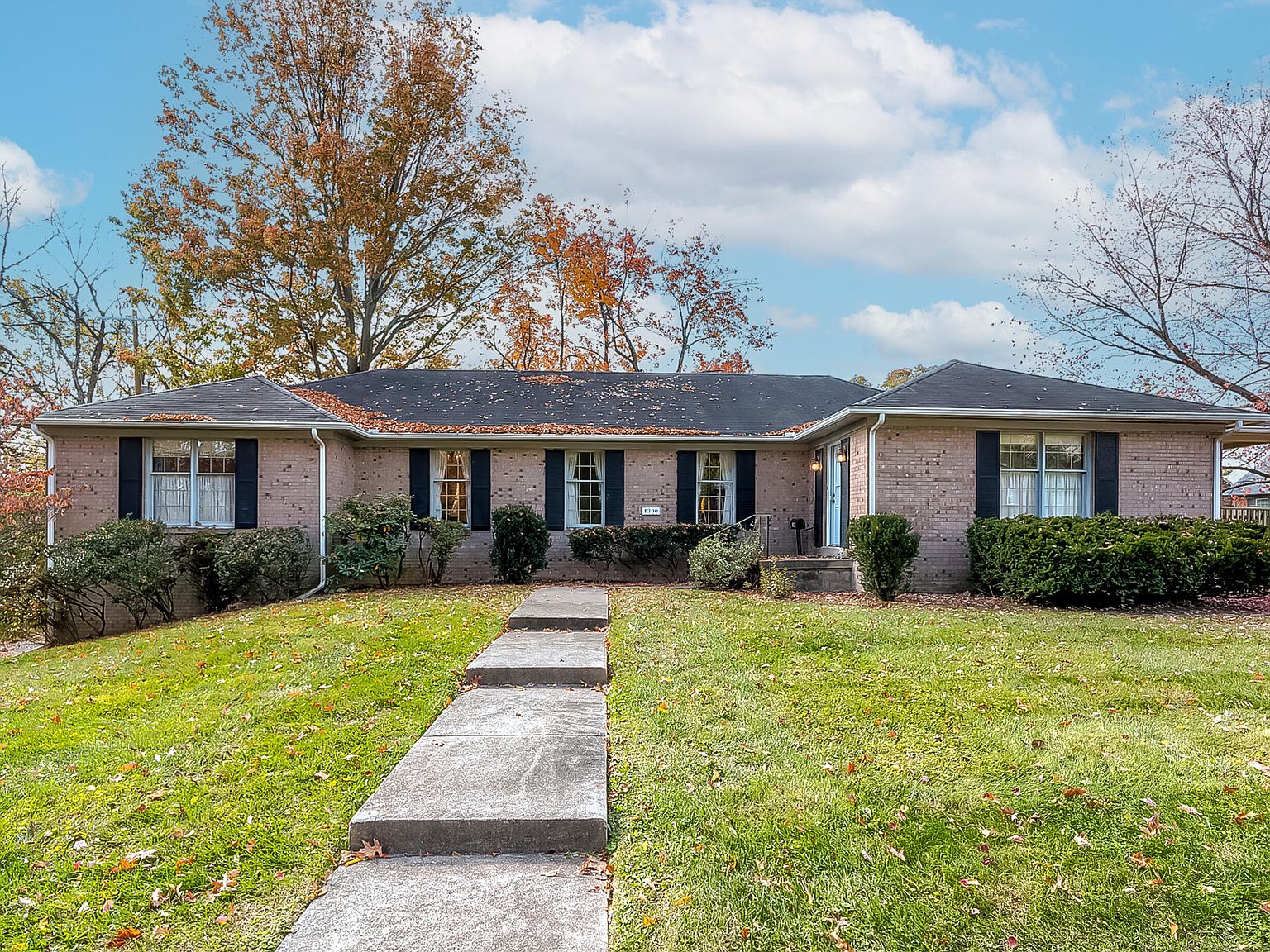 1300 Gainesway Dr, Lexington, KY 40517 | Zillow