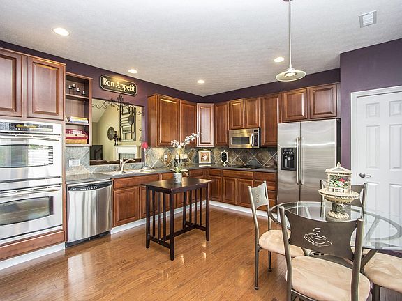 3rd image of 6162 Upper Albany Crossing Dr
