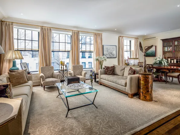 830 Park Avenue 1A image 1 of 11