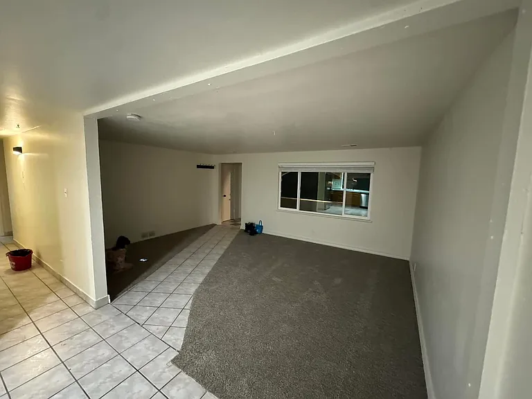 11409 Ralph Ave NE — Photo 2