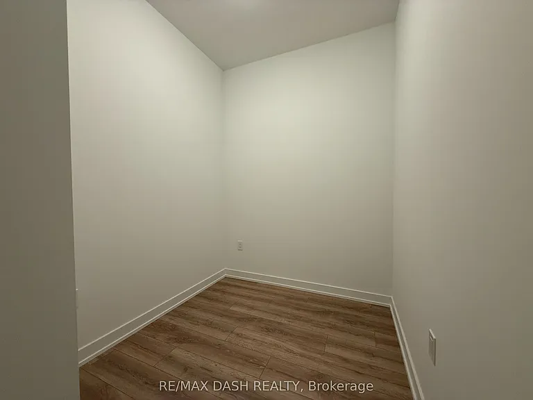 628 Church St #906 — Photo 11
