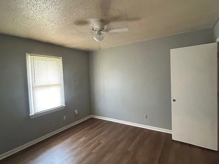 119A Calvin Ct — Photo 5