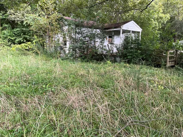 110 Moore St, Stanley, NC 28164