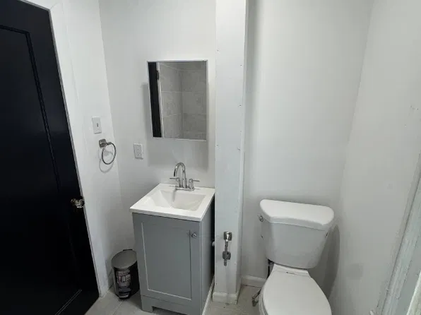 287 6th St APT 3, Rochester, NY 14605