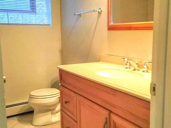 2nd image of 6252 W Montrose Ave APT 1S