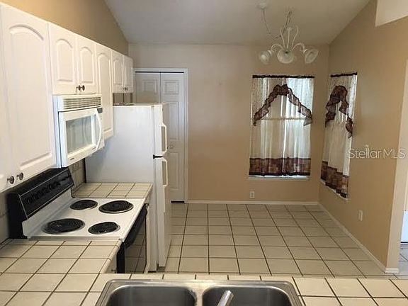 3rd image of 14001 Furman Ave