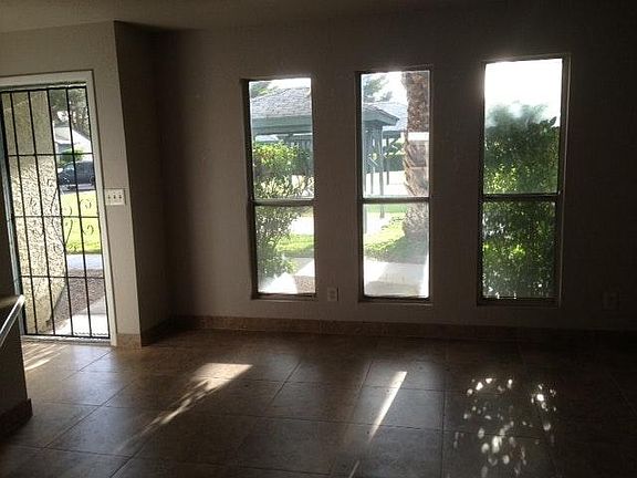 4th image of 489 Sellers Pl