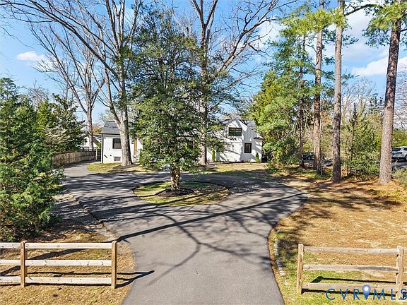 2nd image of 200 N Ridge Rd