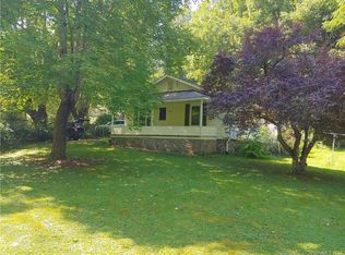 44 Scotchmans Rd, Waynesville, NC 28786