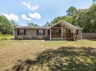 101 Leo St, Interlachen, FL 32148