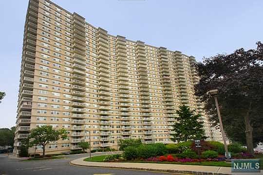 555 North Ave APT 16C, Fort Lee, NJ 07024 | Zillow
