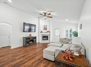 6013 Photinia Ave, Denton, TX 76208