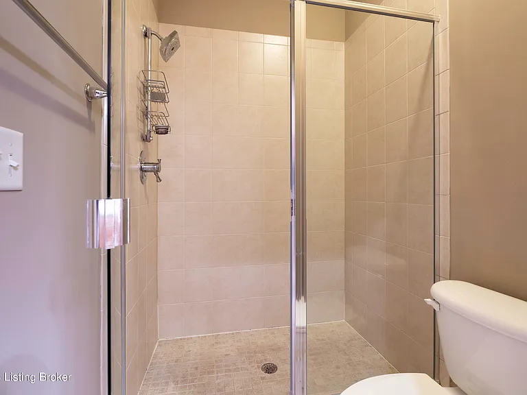 9506 Gerardia Ln — Photo 29