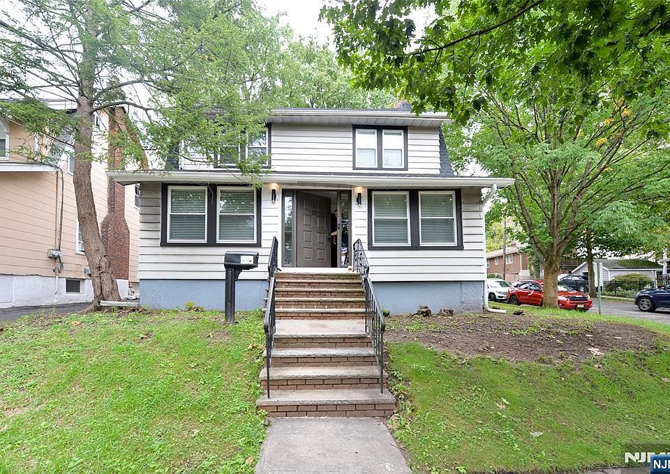 1st image of 21 Spruce Avenue