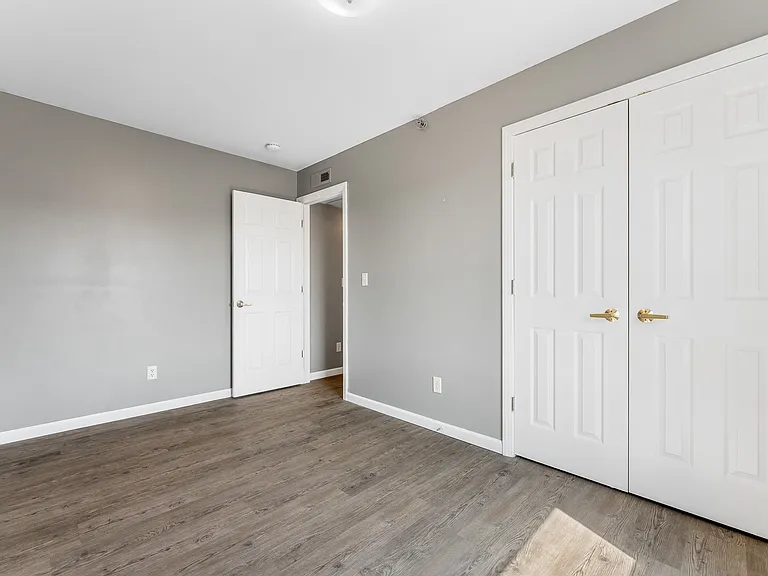 527 Grant Ave #301 — Photo 5