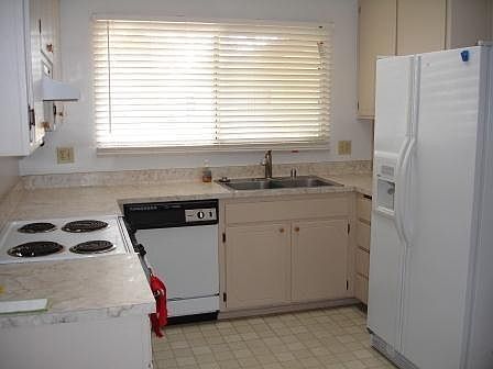 2nd image of 2517 Loyola Dr