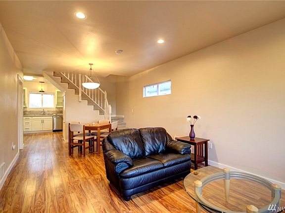 2nd image of 2516 Lombard Ave