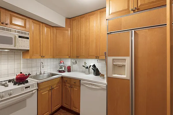 Sold by Compass | media 3