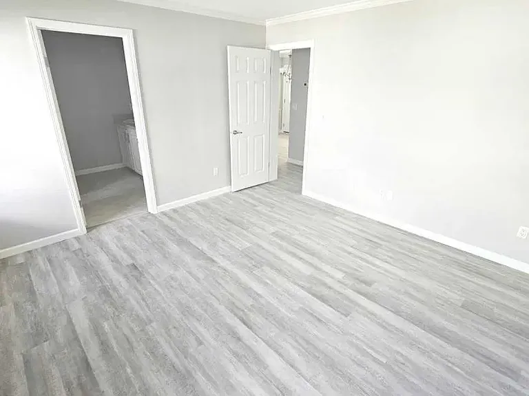 620 57th Ave W #H-10 — Photo 7