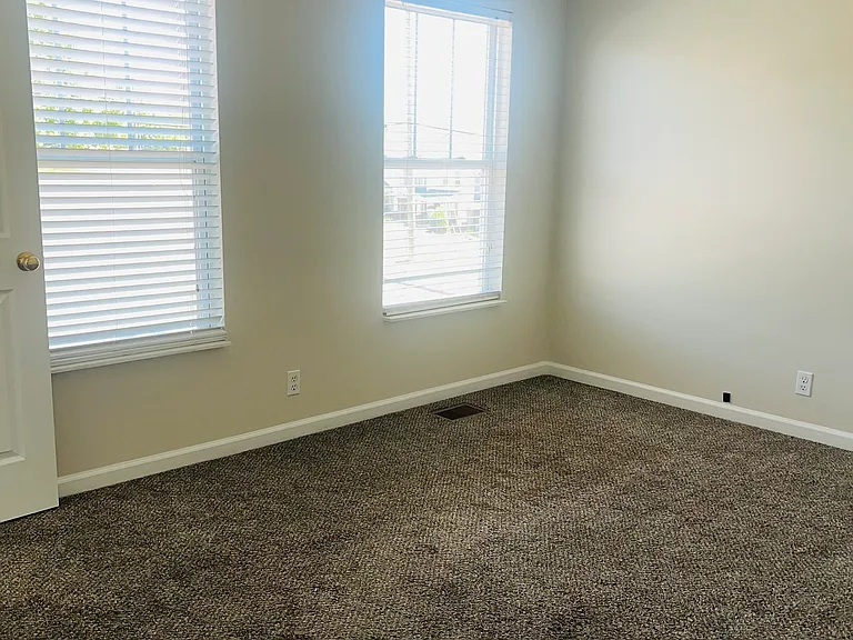3601 Crossbrooke Dr — Photo 13