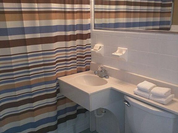 4th image of 1233 S Atlantic Ave #315