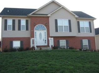 1149 Channelview Dr, Clarksville, TN 37040