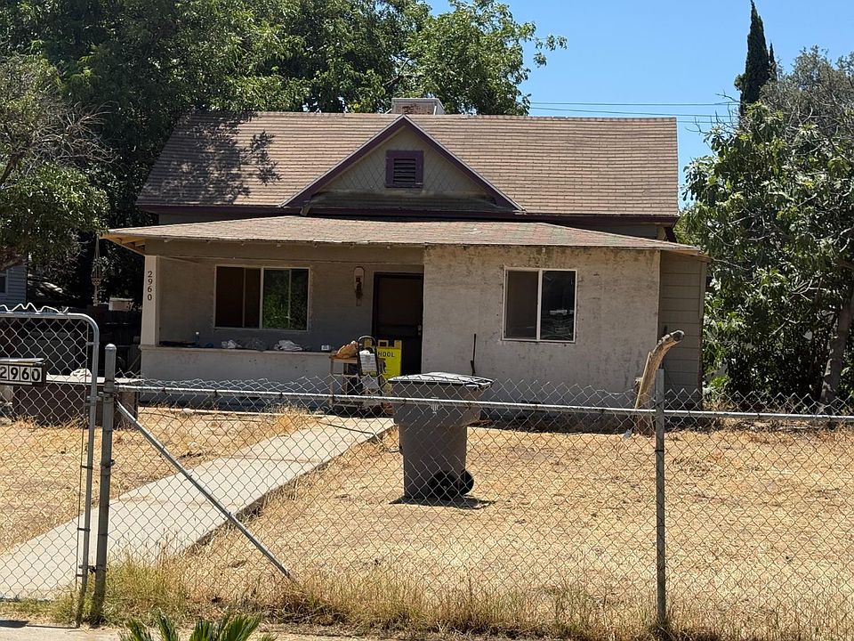 1st image of 2960 E Illinois Ave