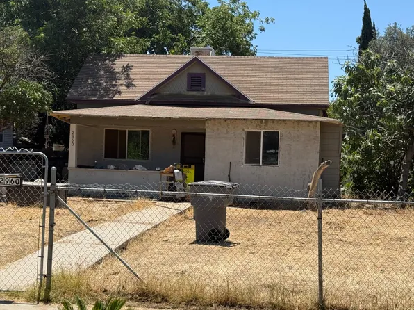2960 E Illinois Ave, Fresno, CA 93701