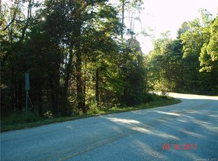 53 Aubrey Ave, Zirconia, NC 28790