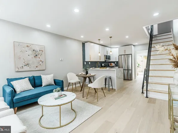 112 Hoffman St, Philadelphia, PA 19148