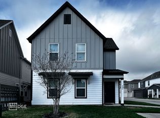 345 Huisache St, Lake Jackson, TX 77566