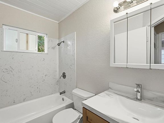 5th image of 240 Duboce Ave