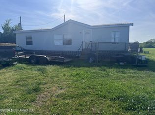 1627 Clear Creek Rd, Lamar, MS 38642