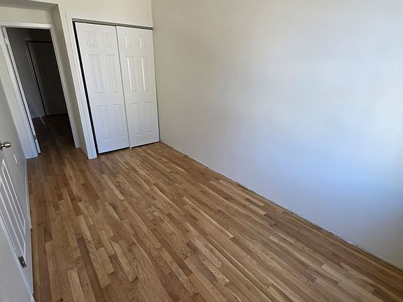 4th image of 60-42 54th Pl