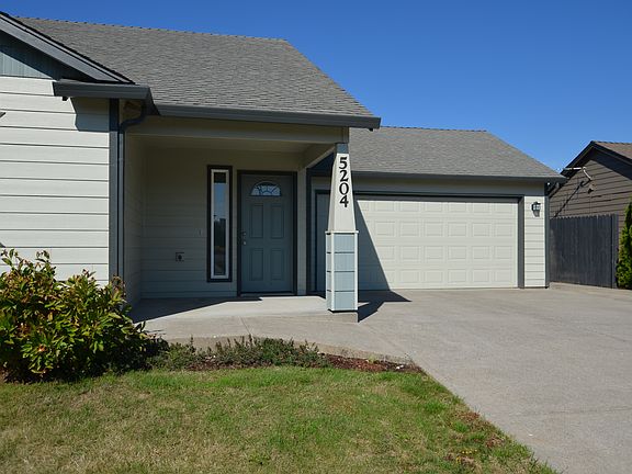 2nd image of 5204 NE 131st Ave