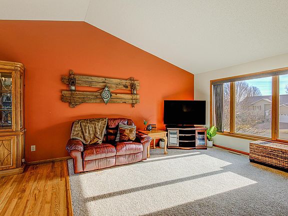 2nd image of 808 Green Acre Ct