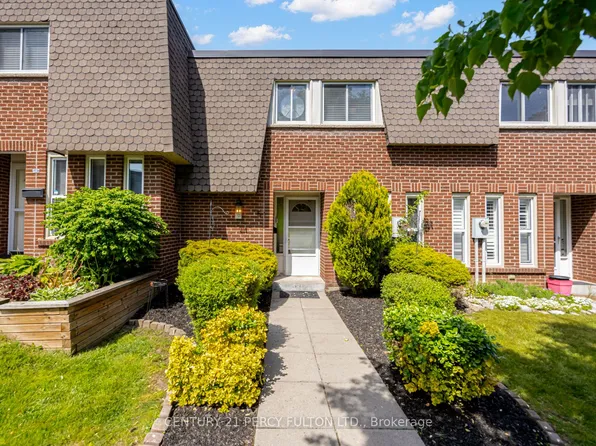 51 Deacon Ln #58, Ajax, ON L1S 2T2