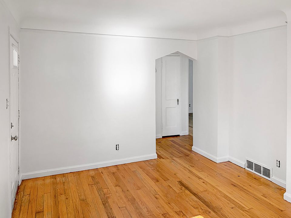 4096 Ellwood Ave, photo 6