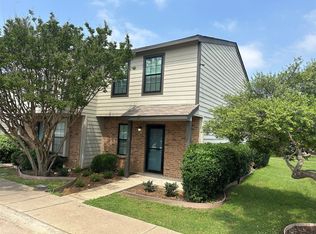 648 W Collins St, Denton, TX 76201