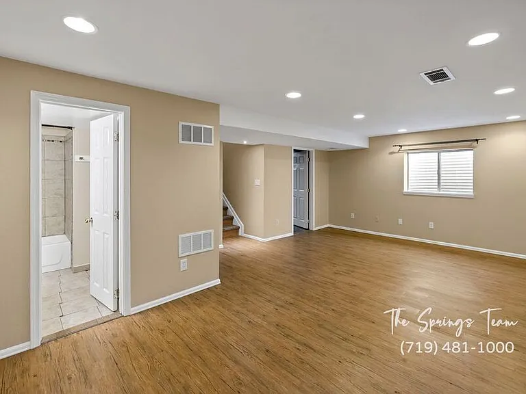 5833 Bow River Dr — Photo 28