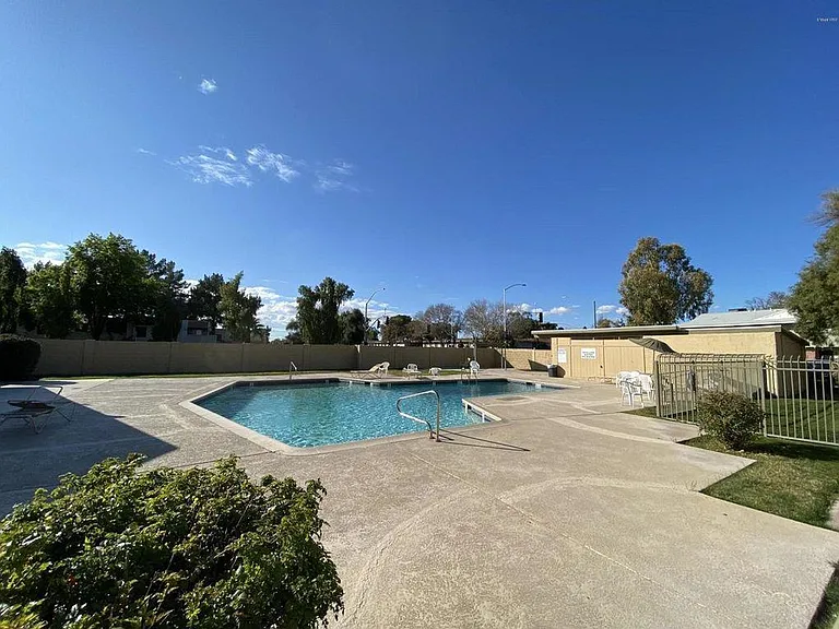 14 E Hermosa Dr — Photo 8