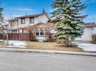 75 E Templemont Way NE #8, Calgary, AB T1Y5K8