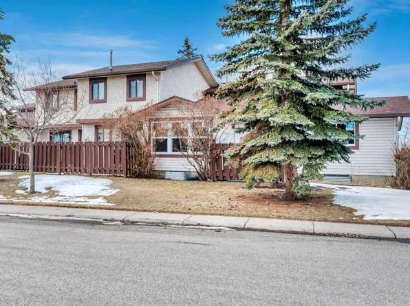 75 E Templemont Way NE #8, Calgary, AB T1Y 5K8
