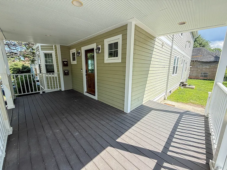 17 Tremlett St #1 — Photo 4