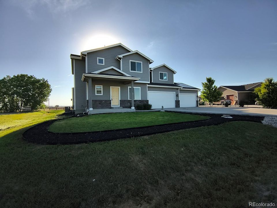 1st image of 135 Foxtail Drive
