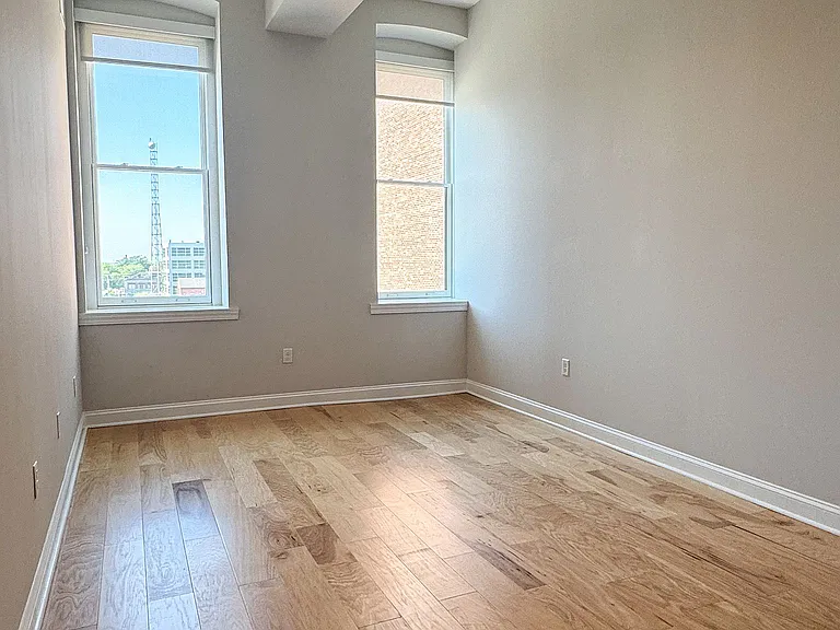 622 Main St — Photo 35
