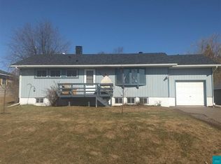 90 Banks Blvd, Silver Bay, MN