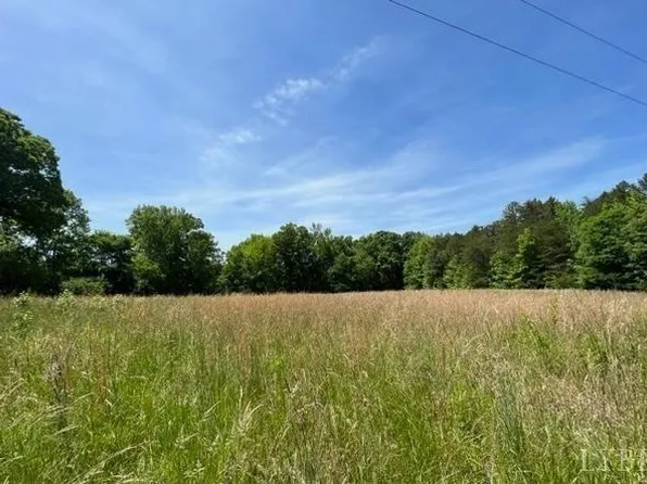 3818 Tobacco Hill Rd, Red Oak, VA 23964